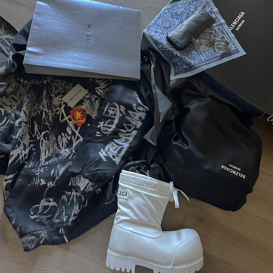 BALENCIAGA