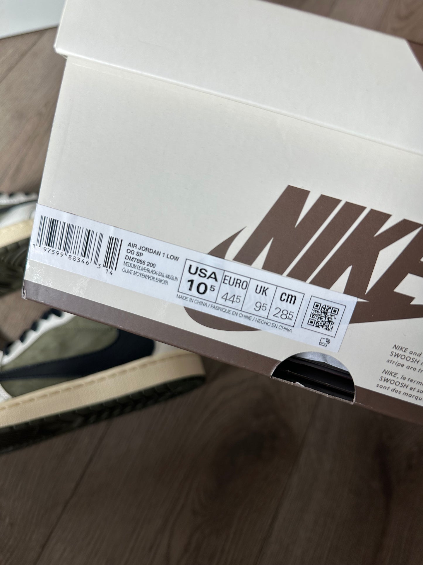 Travis Scott Medium Olive Jordan 1 Low