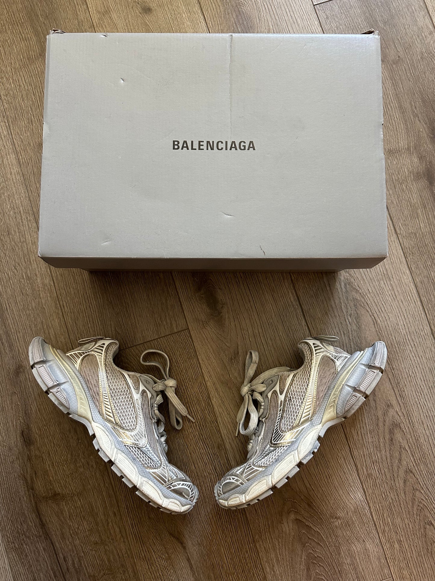 Balenciaga Eggshell 3XL
