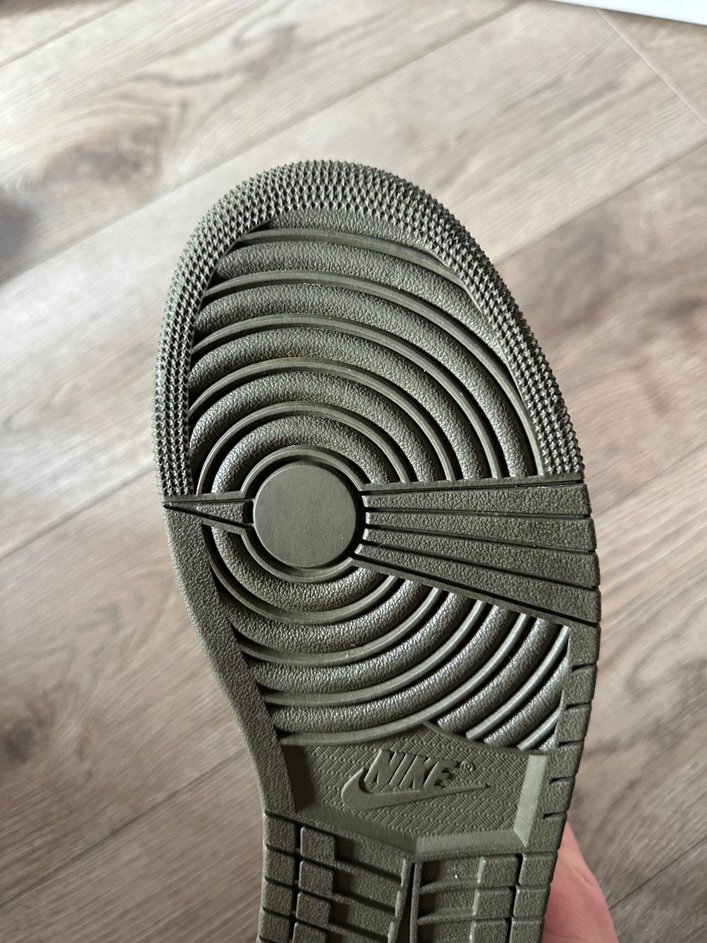 Travis Scott Medium Olive Jordan 1 Low